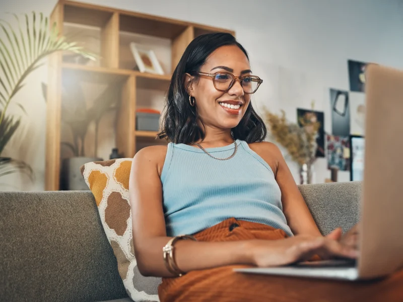 life coach leading client consultation session online